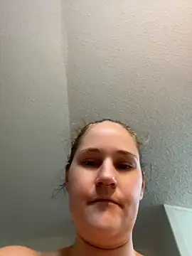 lolabunny9 online show from 9, 5, 2026