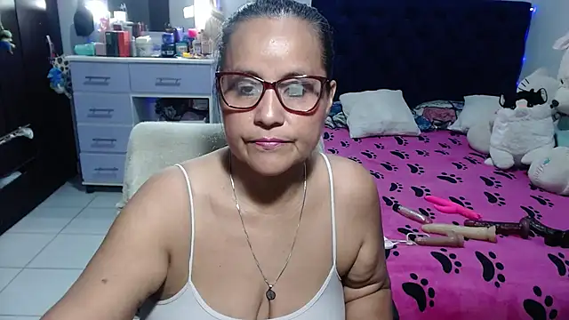 pervert mommy  online show from 3, 7, 2026