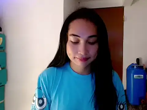 SweetLilly 18 online show from 6, 1, 2025