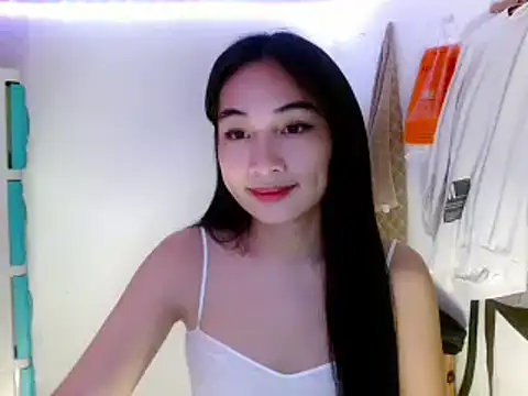 SweetLilly 18 online show from 12, 3, 2025