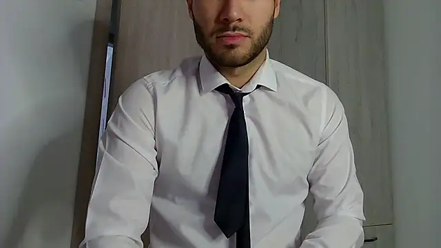 Justynn1 online show from 25, 2, 2025