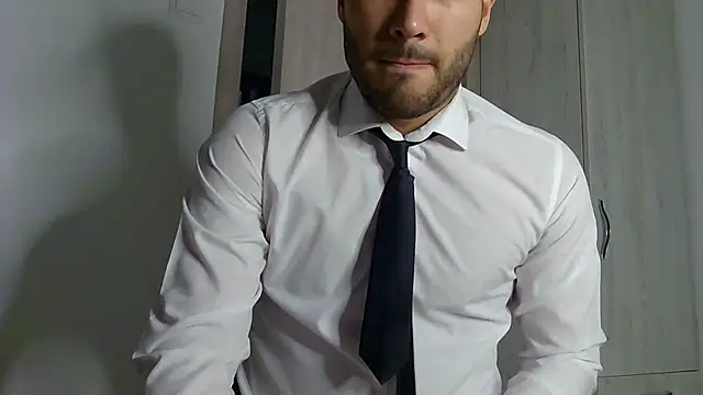 Justynn1 online show from 2, 3, 2025