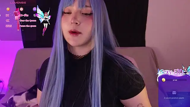 KuroChan420 online show from 12, 1, 2025