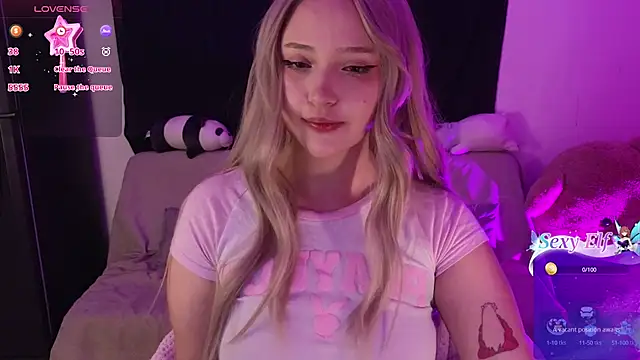 KuroChan420 online show from 19, 3, 2025