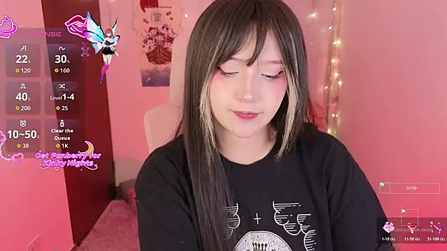 KuroChan420 online show from 5, 11, 2025