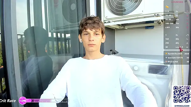 Snapshot of MiracleCam chatting on 16, 10, 2025 MiracleCam online show from 16, 10, 2025