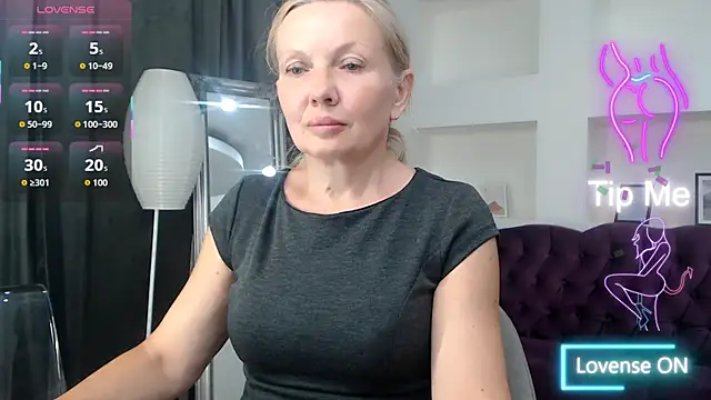 Abby Moore  online show from 5, 7, 2026