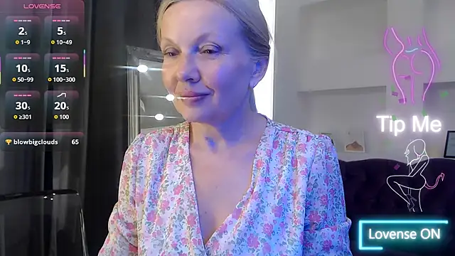 Abby Moore  online show from 14, 7, 2026