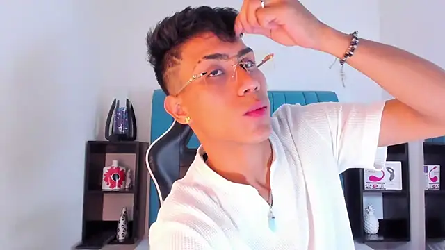 AlanNaughty online show from 22, 1, 2025