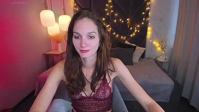 MirandaGlow online show from 27, 12, 2024