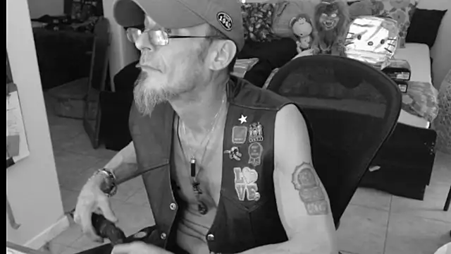 Snapshot of mycock2474u chatting on 20, 2, 2025 mycock2474u online show from 20, 2, 2025