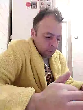 Snapshot of david_geam chatting on 17, 1, 2025 david geam online show from 17, 1, 2025