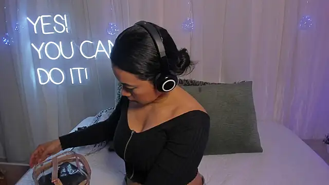 carolgaita online show from 8, 2, 2025