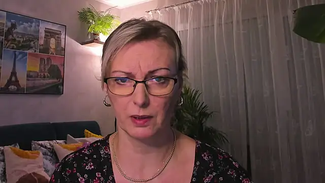 vanessa chat online show from 3, 2, 2025