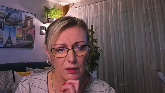 vanessa chat online show from 4, 3, 2025