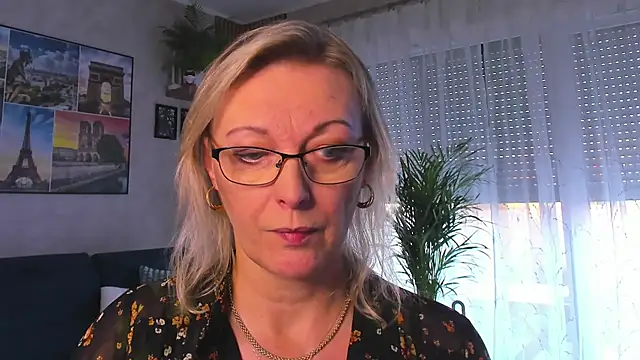 vanessa chat online show from 6, 11, 2025