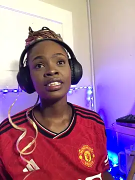 LuciousLips96 online show from 19, 10, 2025