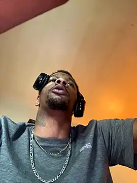 Tristris100 online show from 9, 9, 2025