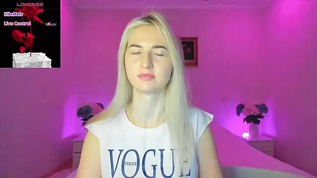 AnnaCarrera online show from 9, 1, 2025