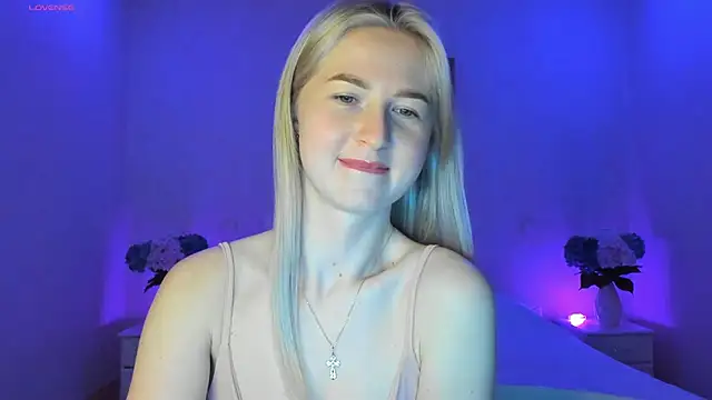 AnnaCarrera online show from 9, 3, 2025