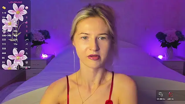 AnnaCarrera online show from 15, 9, 2025