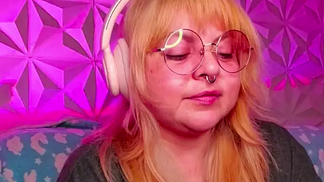 Satyn doll online show from 14, 10, 2025