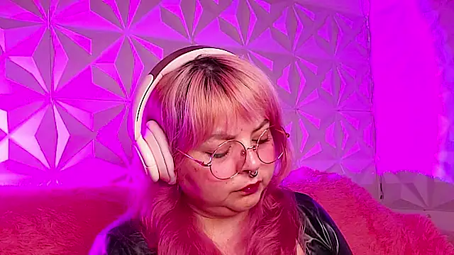 Satyn doll online show from 24, 2, 2026