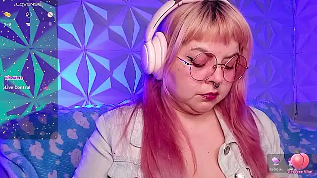 Satyn doll online show from 12, 3, 2026