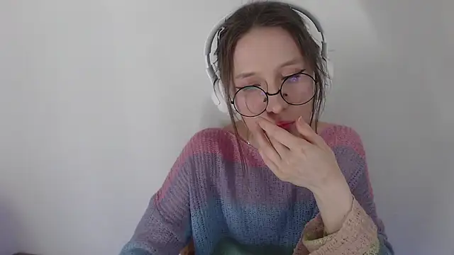  Hanna Moon  online show from 23, 4, 2026