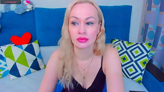 EllenMoore online show from 11, 12, 2024