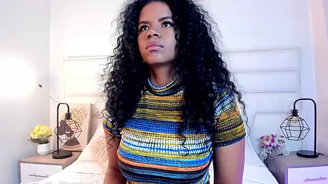 Snapshot of Ellie_Alves chatting on 14, 12, 2024 Ellie Alves online show from 14, 12, 2024