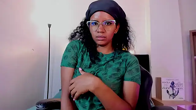 Snapshot of Ellie_Alves chatting on 21, 1, 2025 Ellie Alves online show from 21, 1, 2025