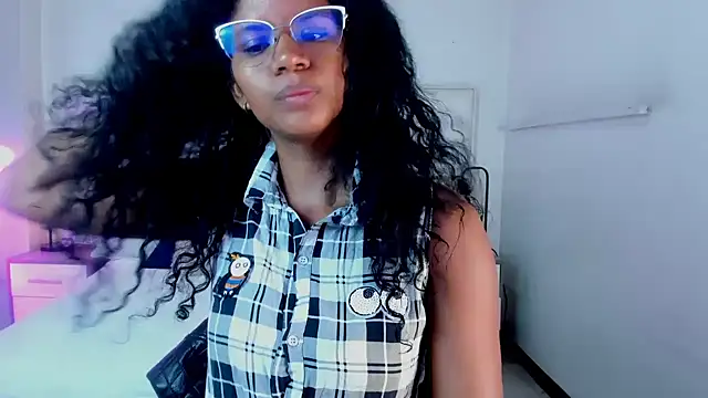 Snapshot of Ellie_Alves chatting on 31, 1, 2025 Ellie Alves online show from 31, 1, 2025