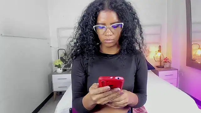 Snapshot of Ellie_Alves chatting on 7, 2, 2025 Ellie Alves online show from 7, 2, 2025