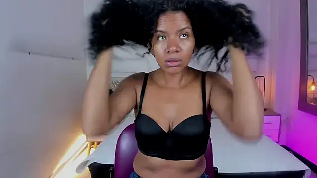 Snapshot of Ellie_Alves chatting on 11, 2, 2025 Ellie Alves online show from 11, 2, 2025