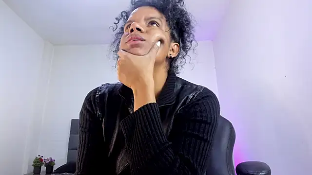 Snapshot of Ellie_Alves chatting on 22, 10, 2025 Ellie Alves online show from 22, 10, 2025
