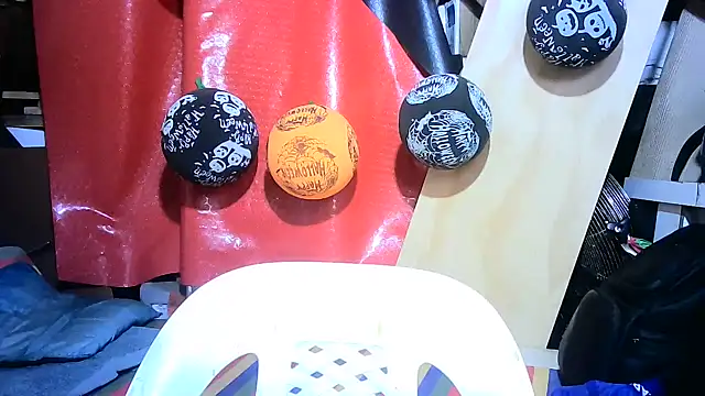 mari657 online show from 6, 10, 2025