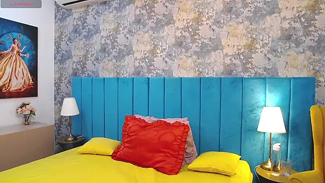 LisaCroft online show from 19, 9, 2025