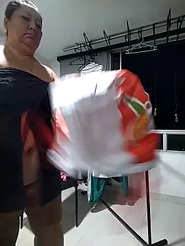 Snapshot of Brenda_Berck_ chatting on 7, 3, 2026 Brenda Berck online show from 7, 3, 2026