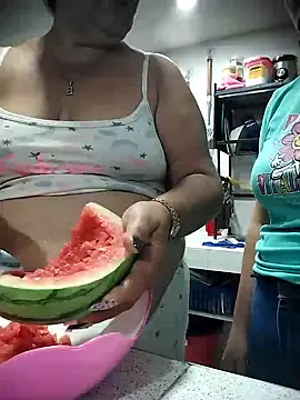 Snapshot of Brenda_Berck_ chatting on 9, 4, 2026 Brenda Berck online show from 9, 4, 2026