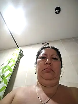 Snapshot of Brenda_Berck_ chatting on 11, 4, 2026 Brenda Berck online show from 11, 4, 2026