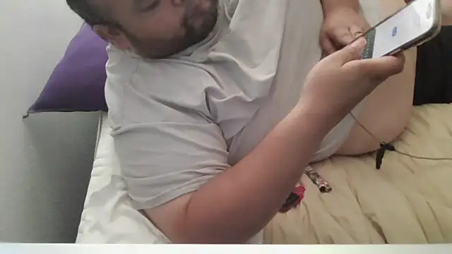 Snapshot of Pantychubs69 chatting on 11, 10, 2025 Pantychubs69 online show from 11, 10, 2025