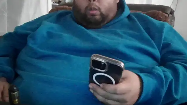 Snapshot of Pantychubs69 chatting on 15, 10, 2025 Pantychubs69 online show from 15, 10, 2025