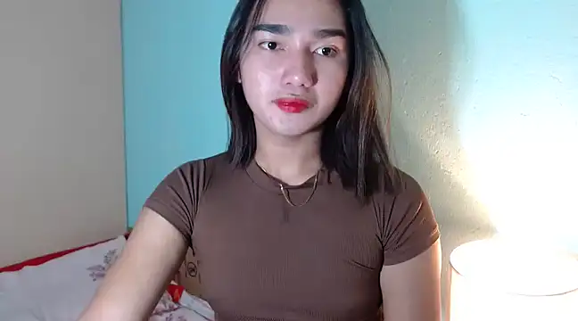 Snapshot of CasandraDiaz chatting on 4, 1, 2025 CasandraDiaz online show from 4, 1, 2025