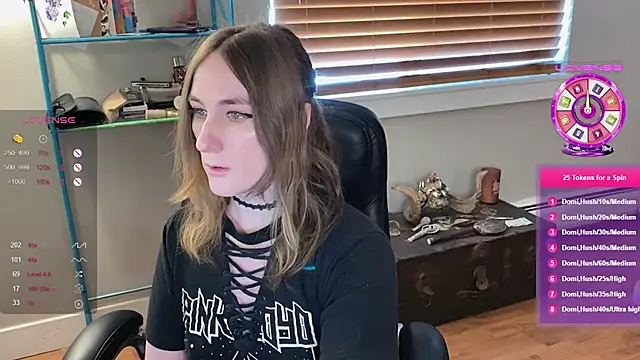 luluvaladon online show from 13, 2, 2025