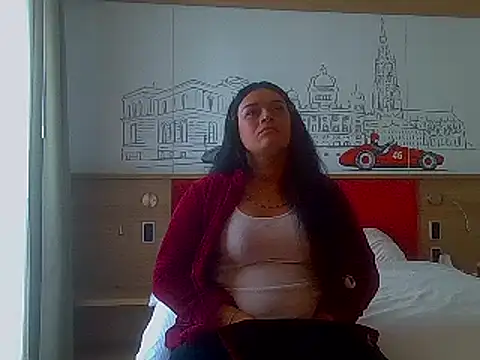 luanadigarda online show from 15, 2, 2025