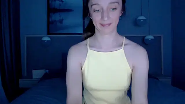 ShySchoolGirl online show from 14, 9, 2025