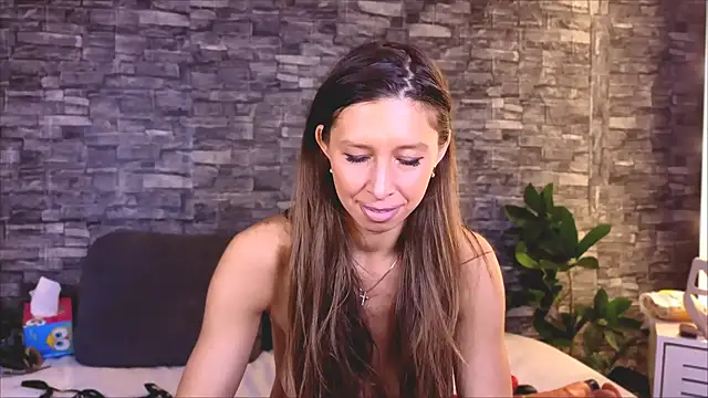 JennyPisik online show from 4, 10, 2025