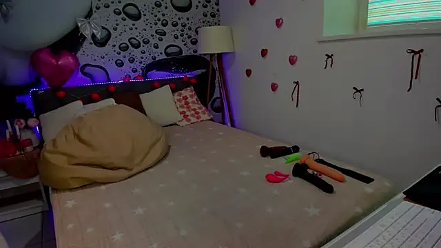 Snapshot of AlmaFancy chatting on 12, 2, 2026 AlmaFancy online show from 12, 2, 2026