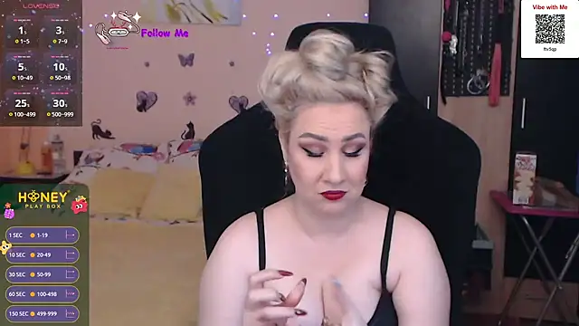 MissLexyGold online show from 11, 1, 2025